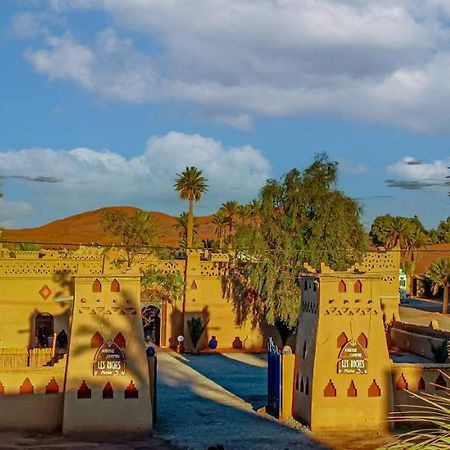 Auberge Les Roches Merzouga Bagian luar foto