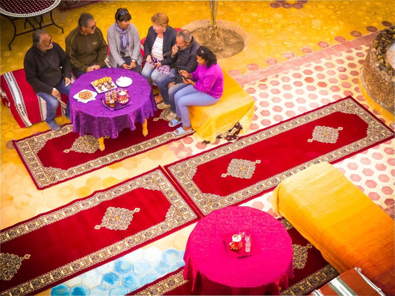 Auberge Les Roches Merzouga Bagian luar foto