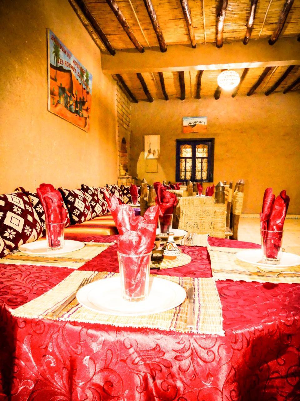 Auberge Les Roches Merzouga Bagian luar foto